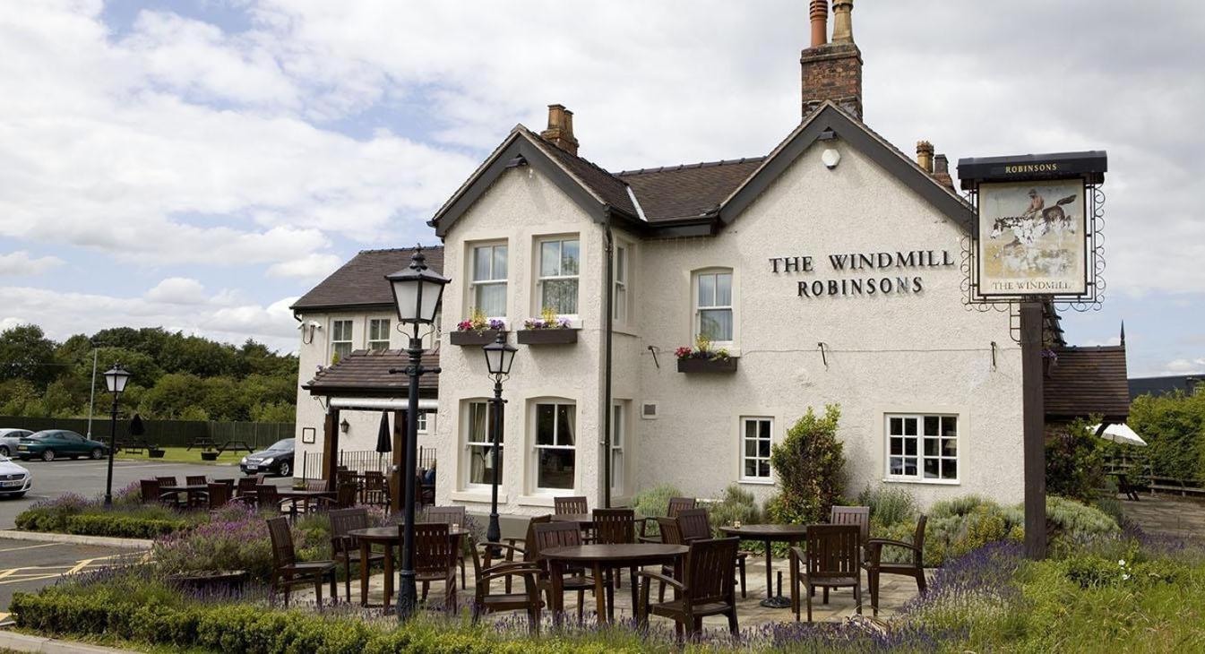 The Windmill Inn Knutsford Exterior photo